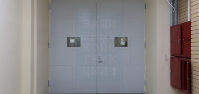 Противопожарные ворота с остеклением